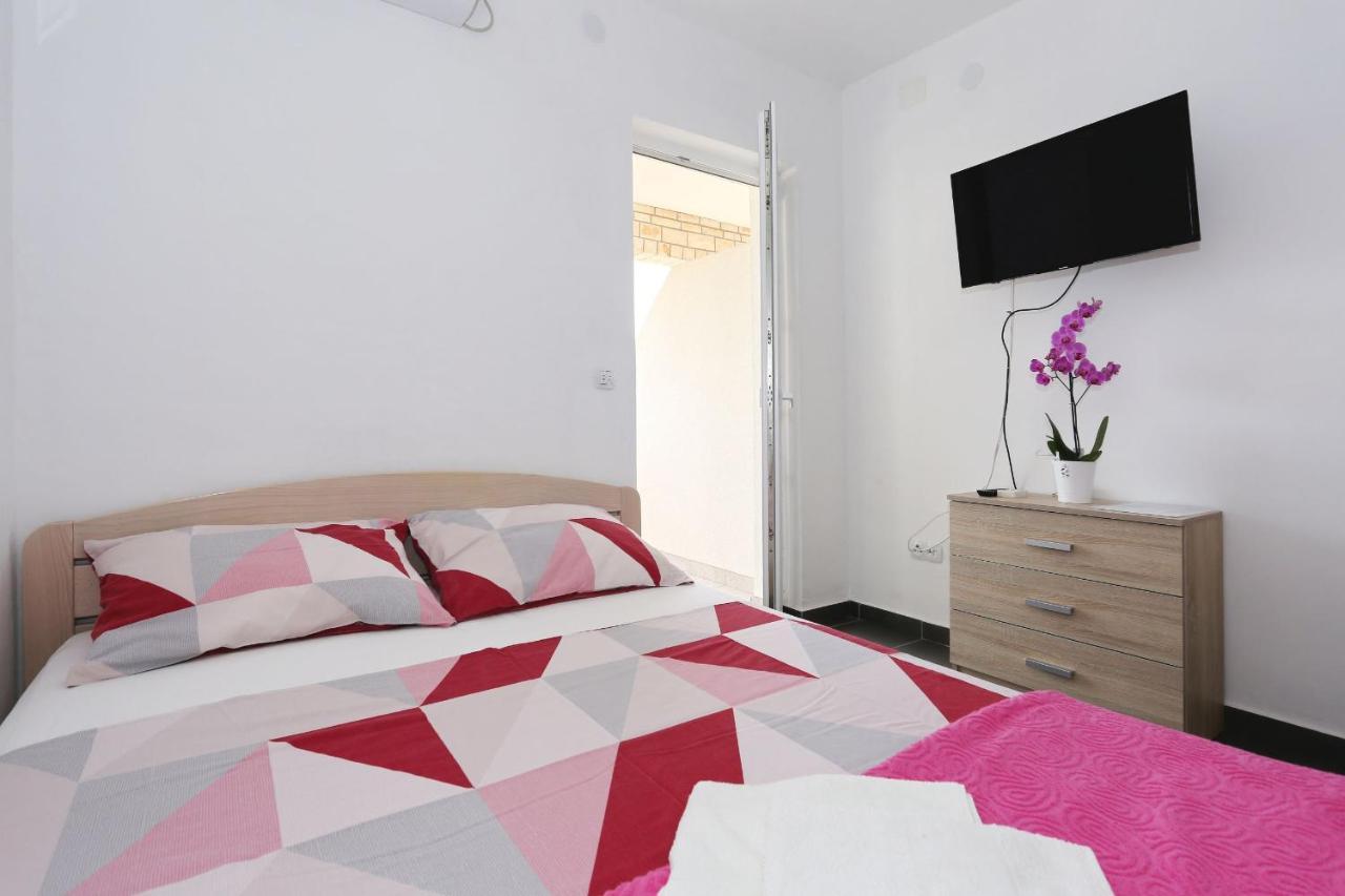 Apartments Vlado I Vesna รทินา ภายนอก รูปภาพ