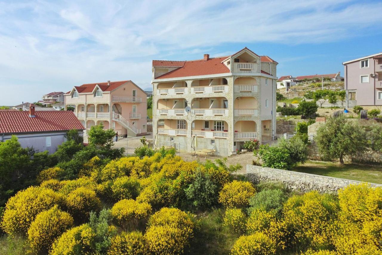 Apartments Vlado I Vesna รทินา ภายนอก รูปภาพ