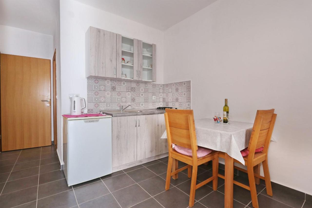 Apartments Vlado I Vesna รทินา ภายนอก รูปภาพ