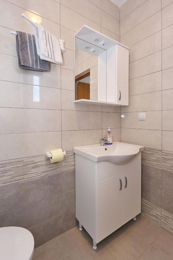 Apartments Vlado I Vesna รทินา ภายนอก รูปภาพ