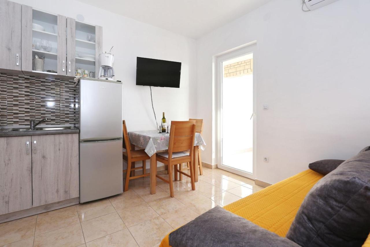 Apartments Vlado I Vesna รทินา ภายนอก รูปภาพ